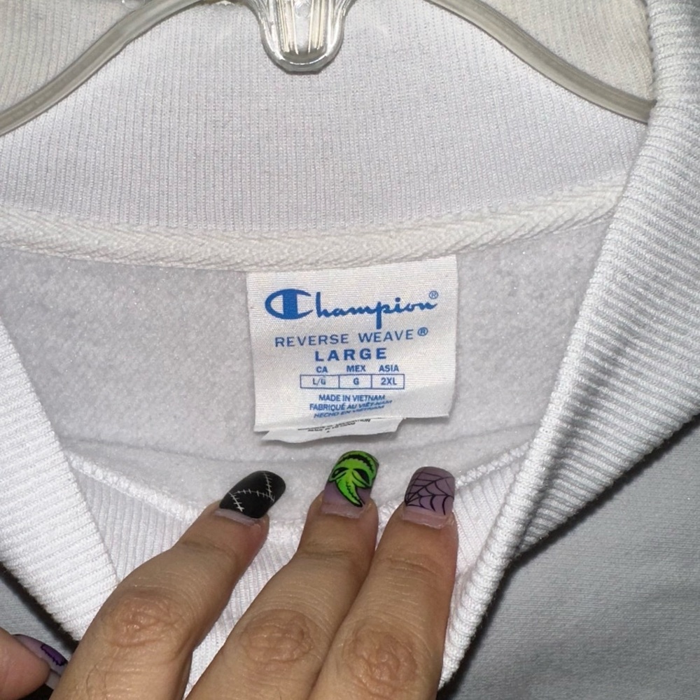 Sweatshirt - Picture 2 of 3